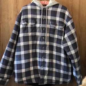 LG Men’s - plaid insulated coat. Blue & white